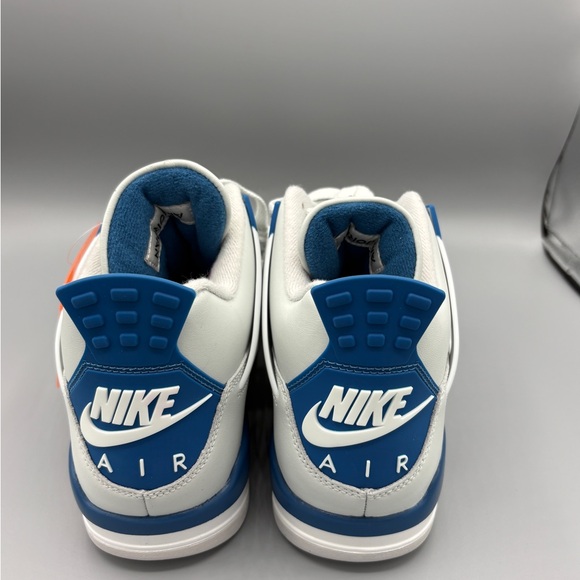 Size 9 - Air Jordan 4 Retro 2024 Military Blue - Picture 6 of 6